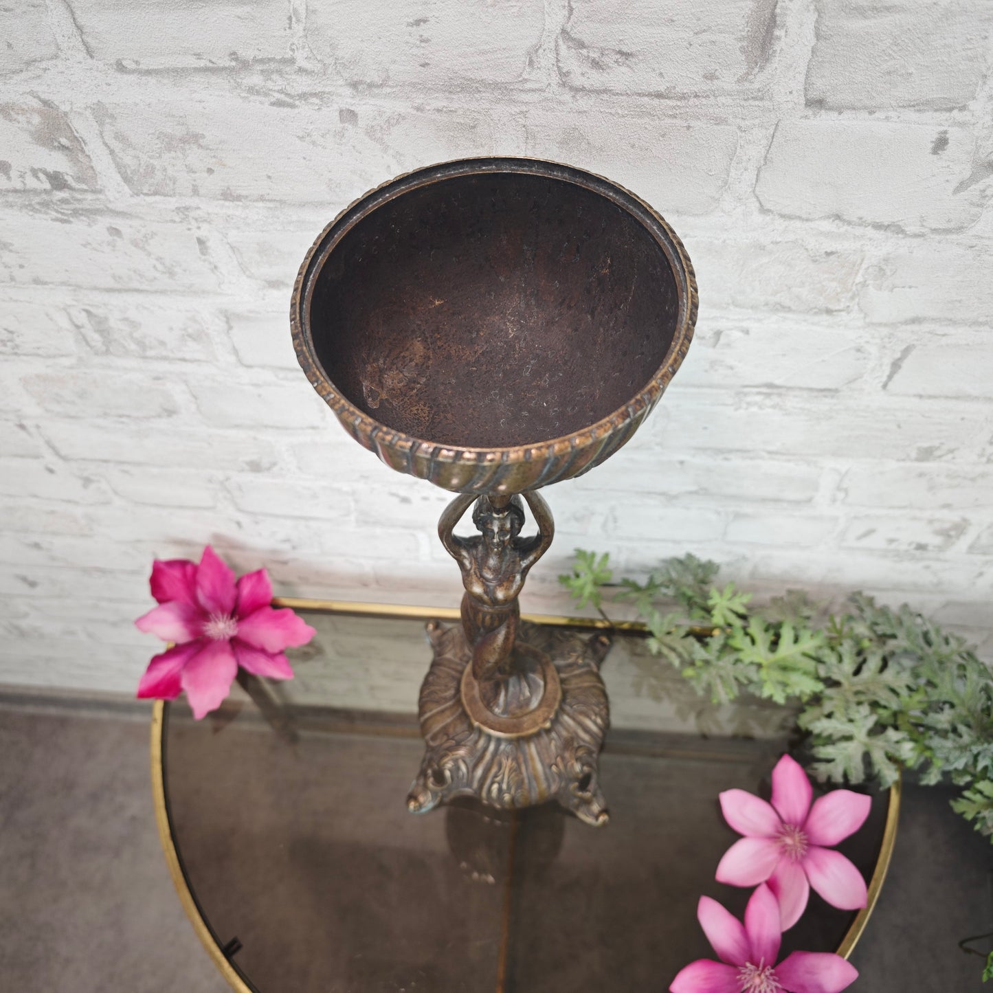 Petroleumlampe Bronze Figur Jugendstil Frau trägt Fackel Schale Royal Zanzara B.V.