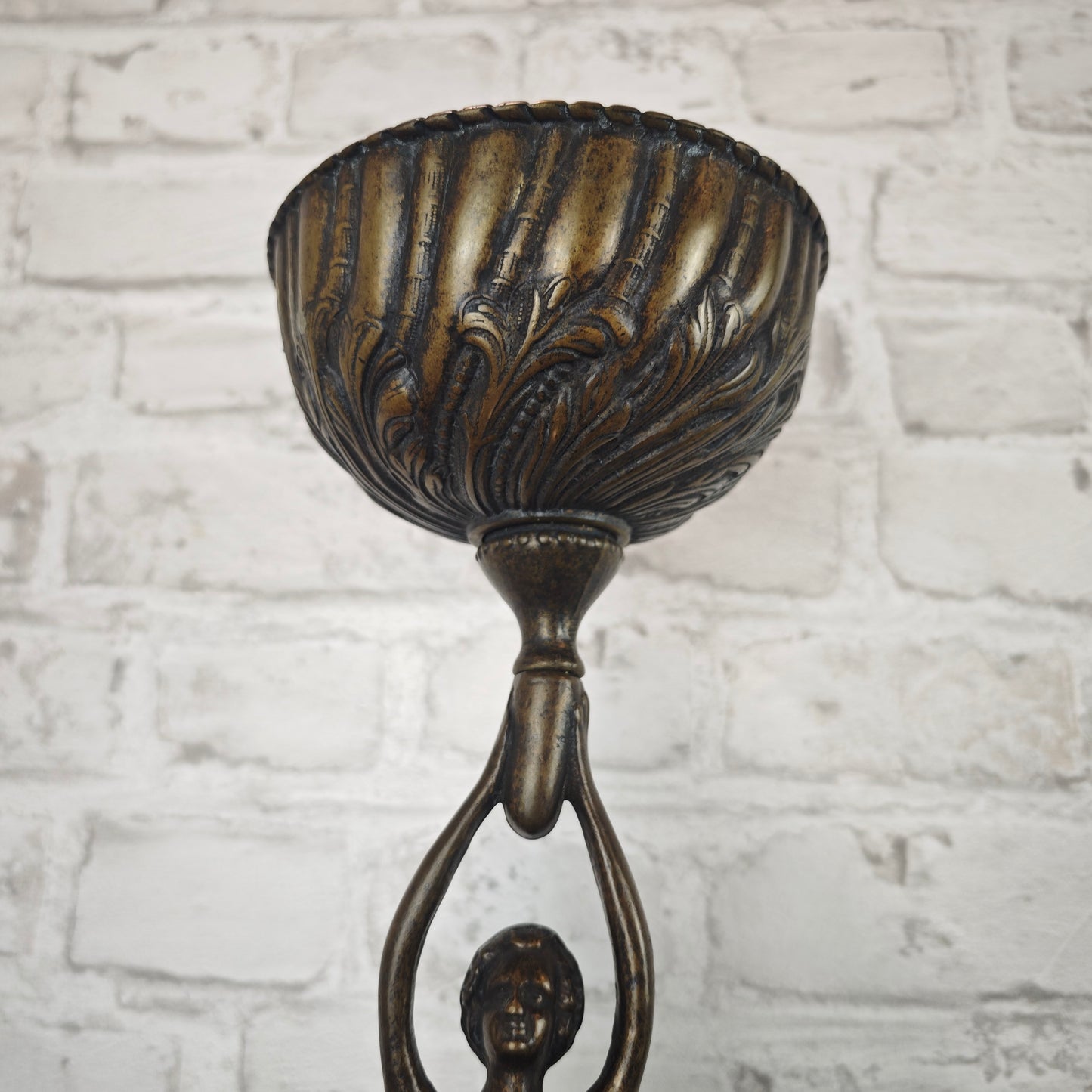 Petroleumlampe Bronze Figur Jugendstil Frau trägt Fackel Schale Royal Zanzara B.V.