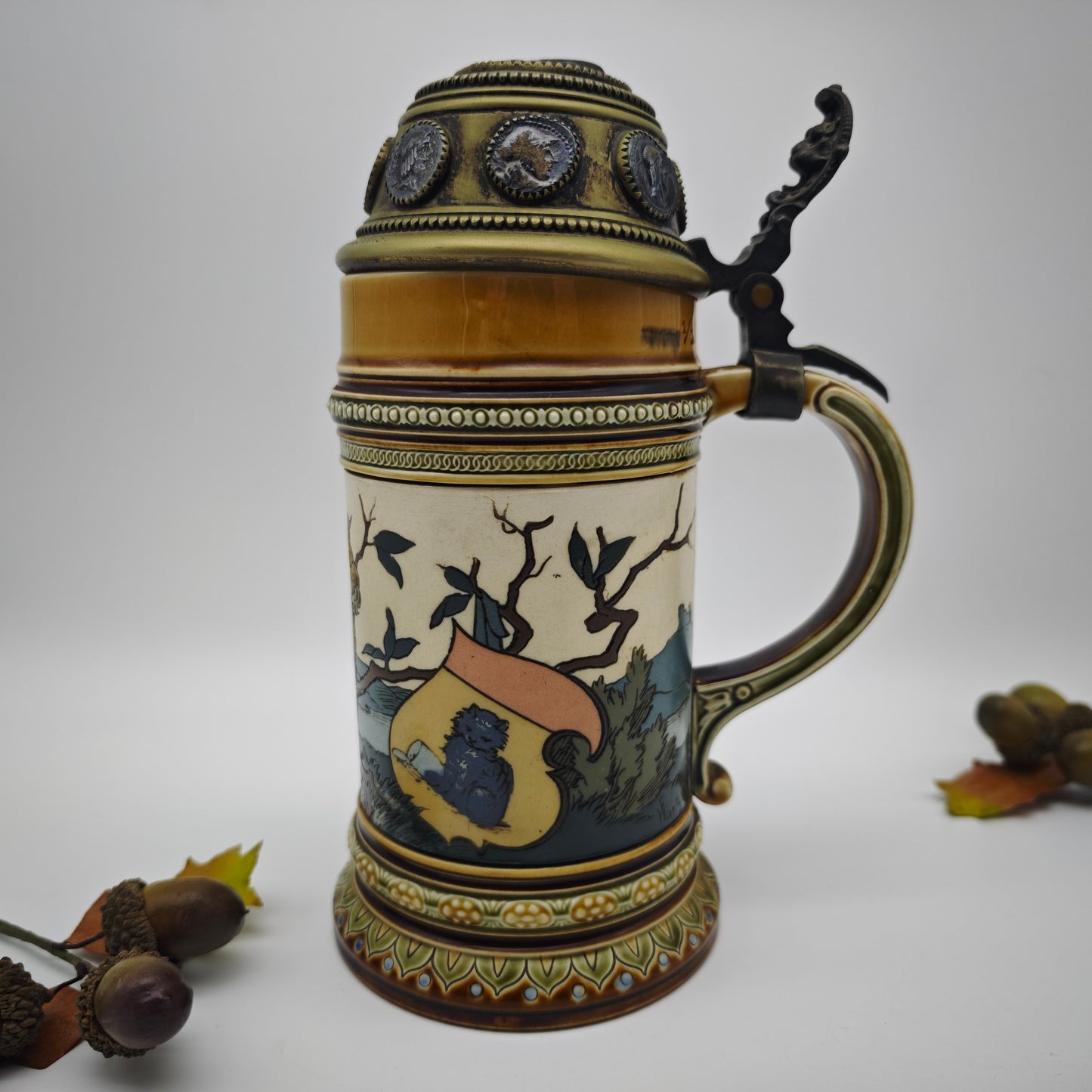 Villeroy & Boch Mettlach Bierkrug 1396 Bacchusmotiv Putti Jugendstil Keramik Reliefkrug Bierstein