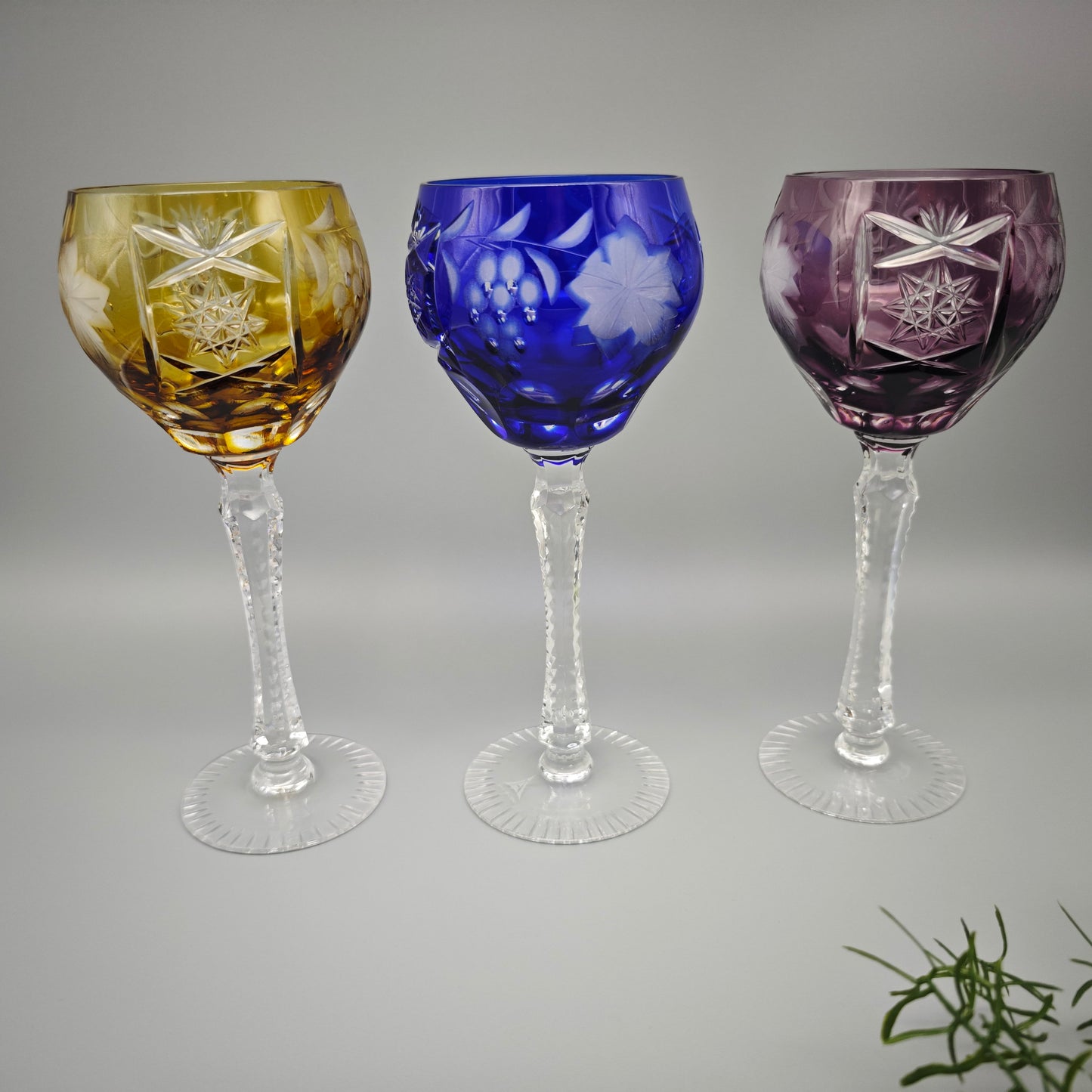 Annahütte Kristallglas Set 3 Römergläser bunt blau gelb lila Traubenschliff Weinlaub Traube Sternschliff Vintage