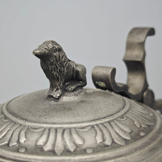 Vintage Zunftkanne Zinn Prunkkanne Anno 1821 Löwen Gilde Reproduktion Bierkrug Humpen 27cm