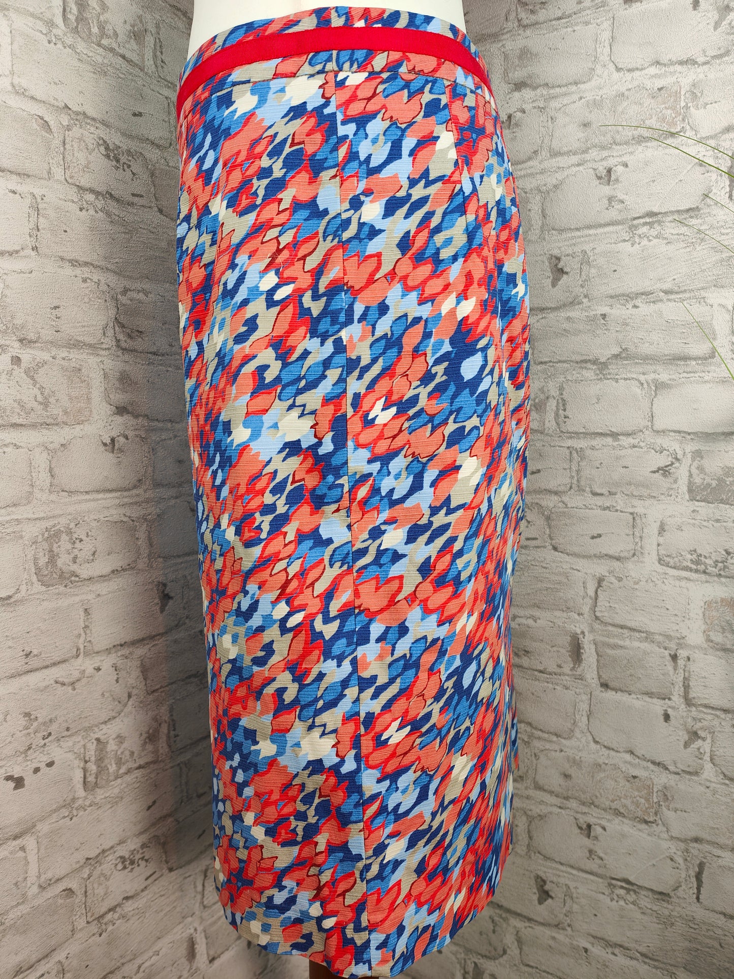 Ensemble de vêtements 2 pièces jupe crayon motif graphique saumon rouge bleu blanc et haut en tricot à manches longues
