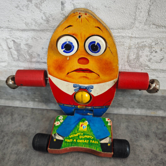 Humpty Dumpty Fisher Price 757 pull toy bells vintage toy 60s 70s children's toy retro wooden antique toy nostalgia