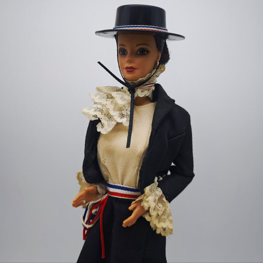 Chilean Barbie Collectibles Stand Dolls of the World Chile 1997 Collectible Figure Vintage Toy Collectible