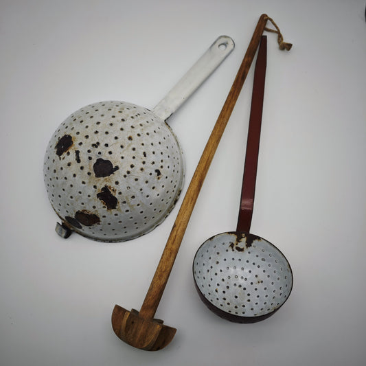 3x antique kitchen utensils sieve skimmer whisk enamel wood vintage country kitchen decoration set nostalgic kitchen appliances
