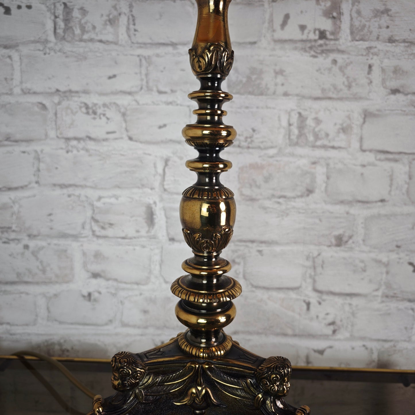 Table lamp brass Empire style with fabric shade and claw feet Hollywood Regency Vintage Baroque light