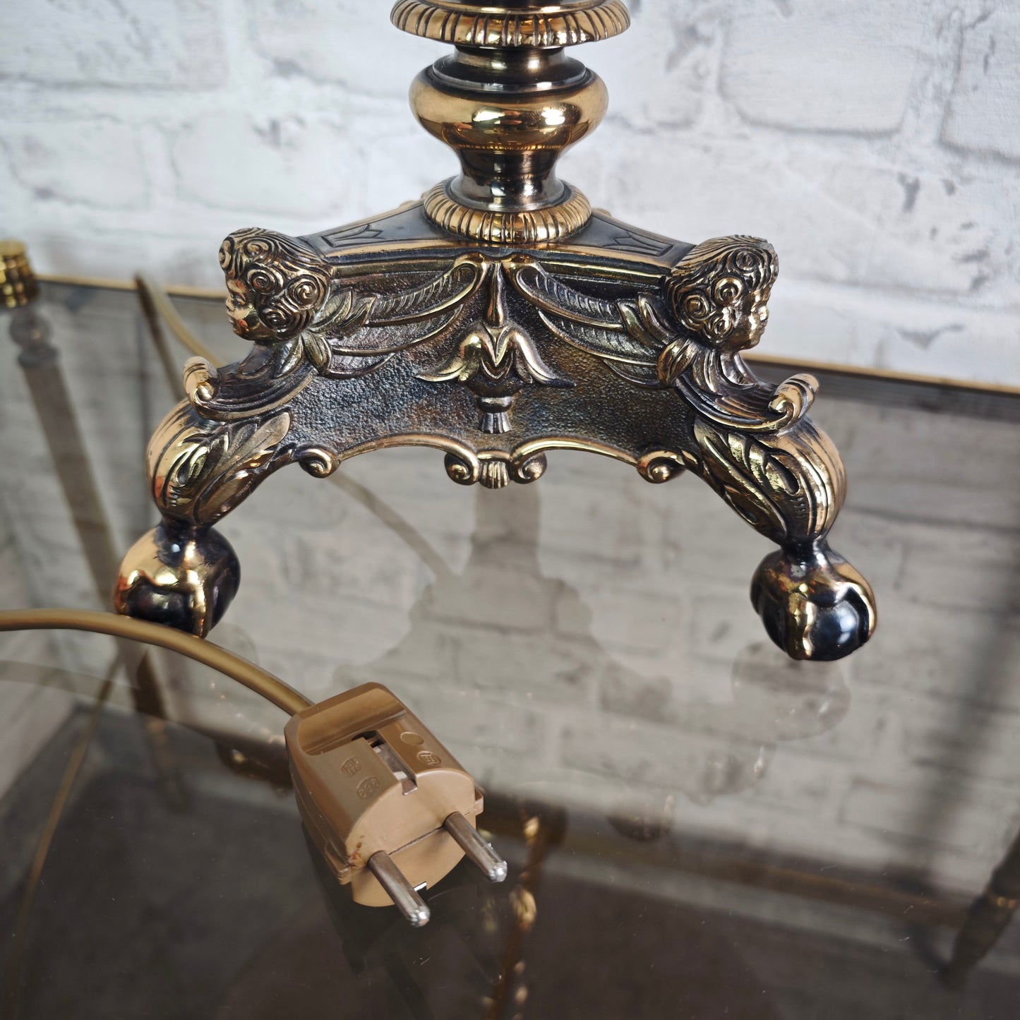 Table lamp brass Empire style with fabric shade and claw feet Hollywood Regency Vintage Baroque light