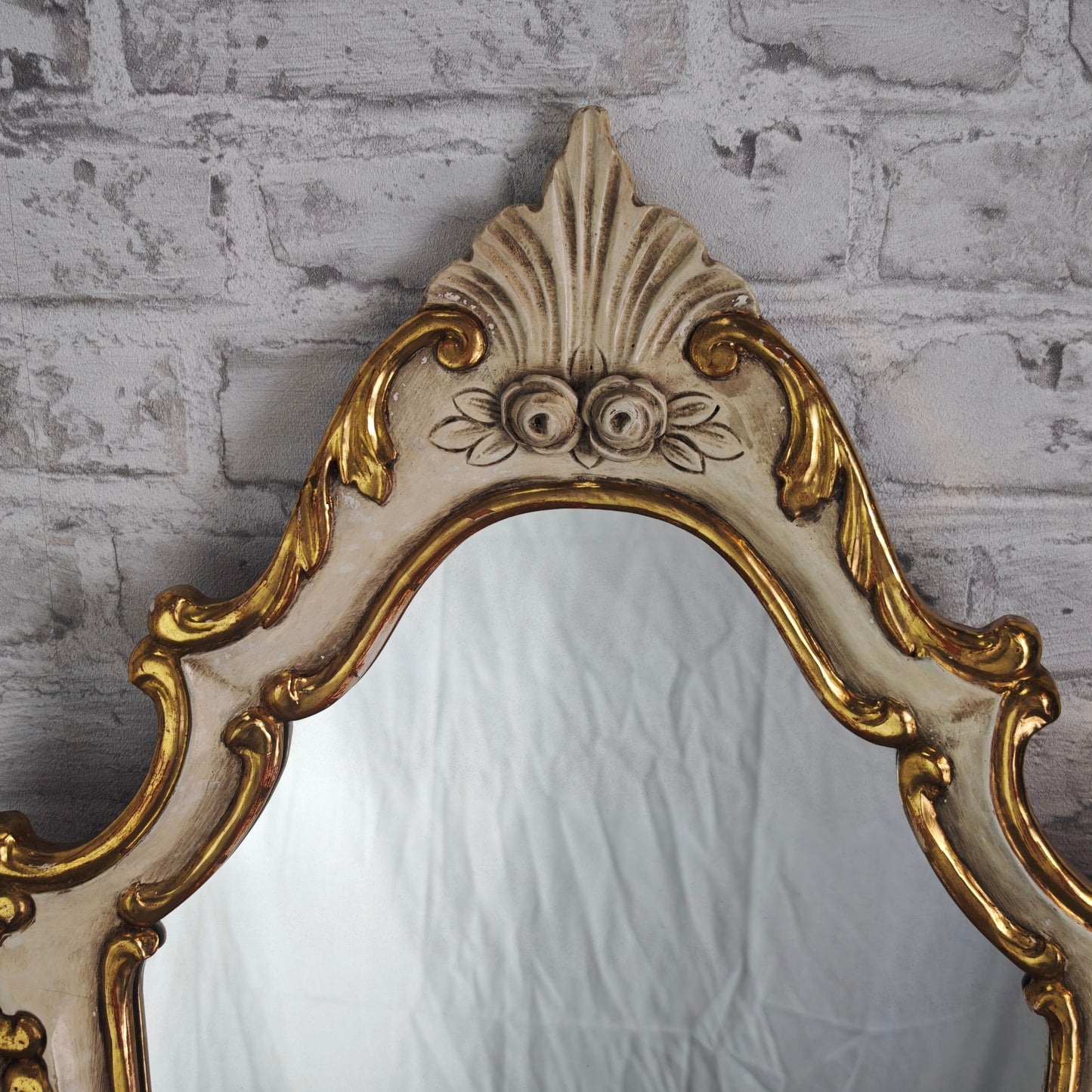 Miroir mural baroque blanc or sculpté roses 89x47 cm style shabby chic rococo vintage