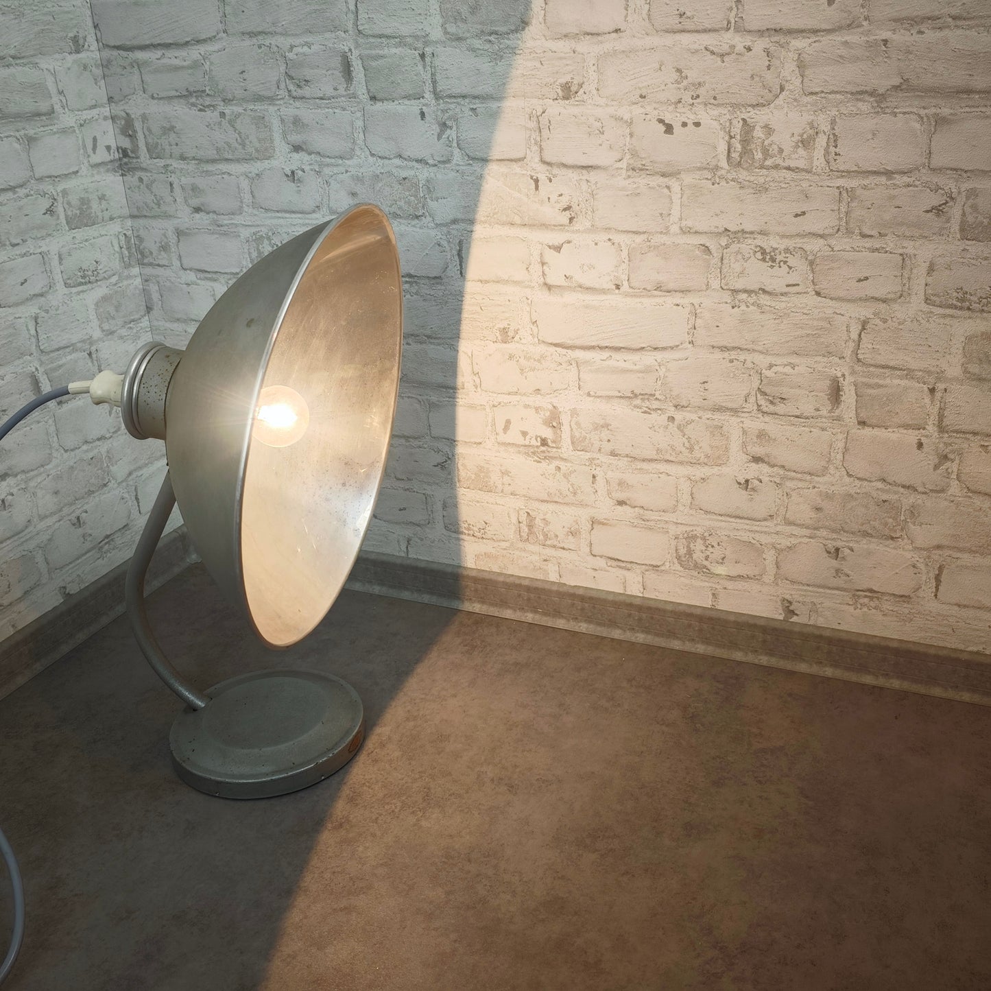Baumann Stallampe 50er Alu Tischlampe Vintage Wärmelampe Loft E27 verstellbar