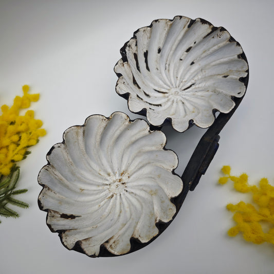 Antike Doppelform Emaille um 1900 blau weiß Pudding Gugelhupf Pastete Eisen