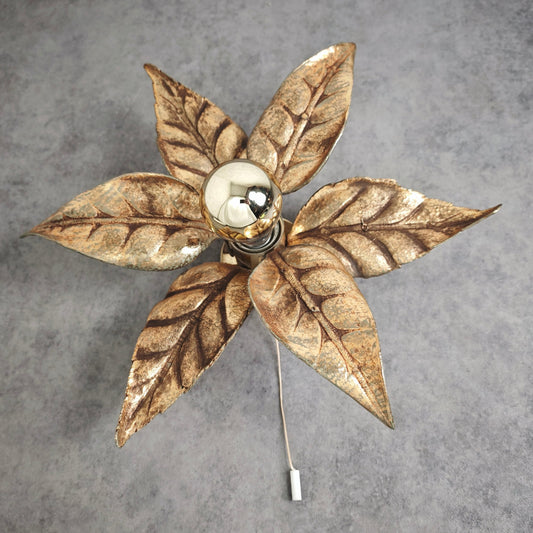 Vintage wall light Massive 4963/01 floral gold leaf lamp 70s Hollywood Regency style leaves Belgian Brass
