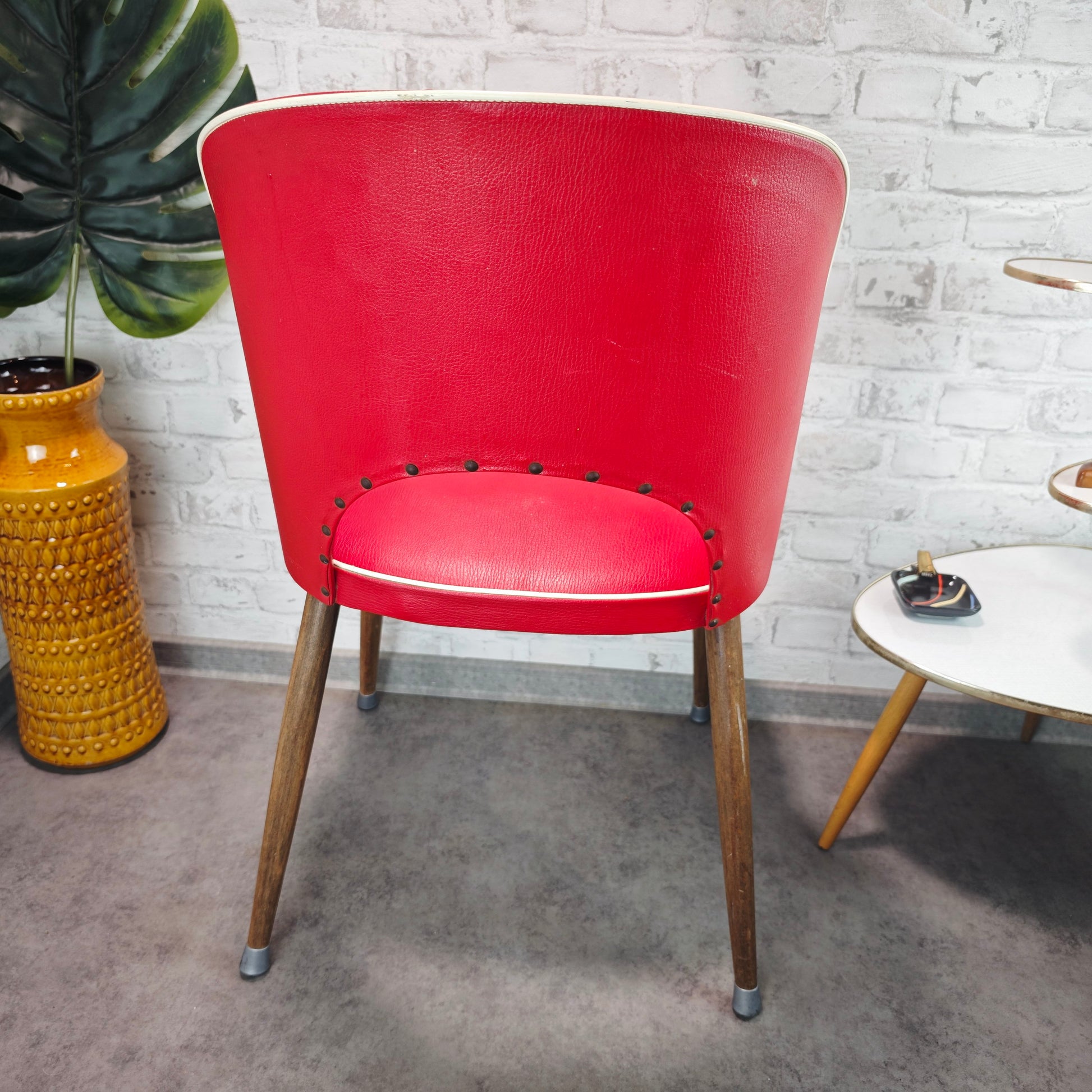 Midcentury Stuhl 50er Jahre rot Kunstleder Rockabilly Diner Atomic Age Vintage Retro Möbel Stuhl Holzbeine