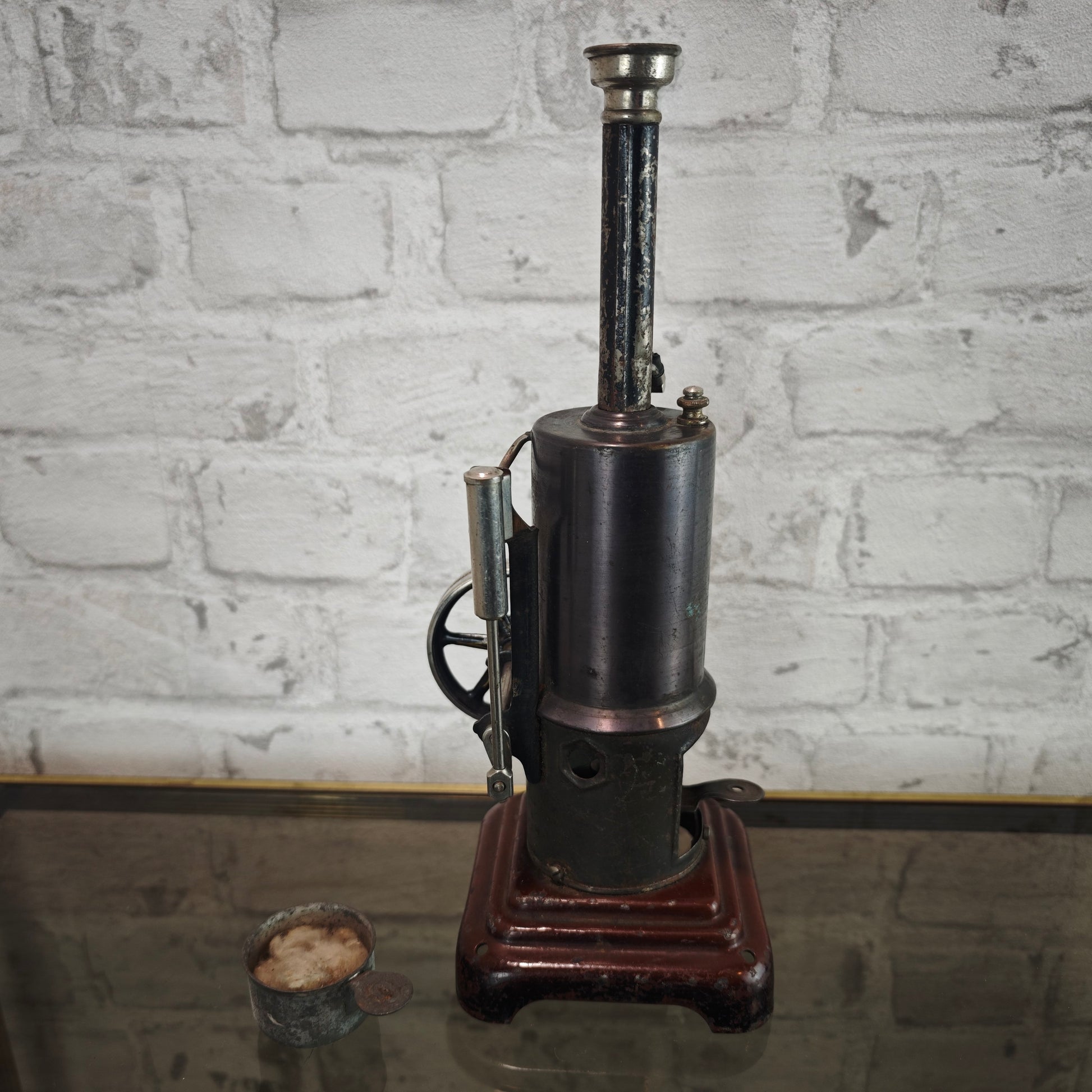 Märklin Dampfmaschine 5½ vertikal 1930er Jahre Württemberg Blech Schwungrad Dampfspielzeug antik Sammlerstück