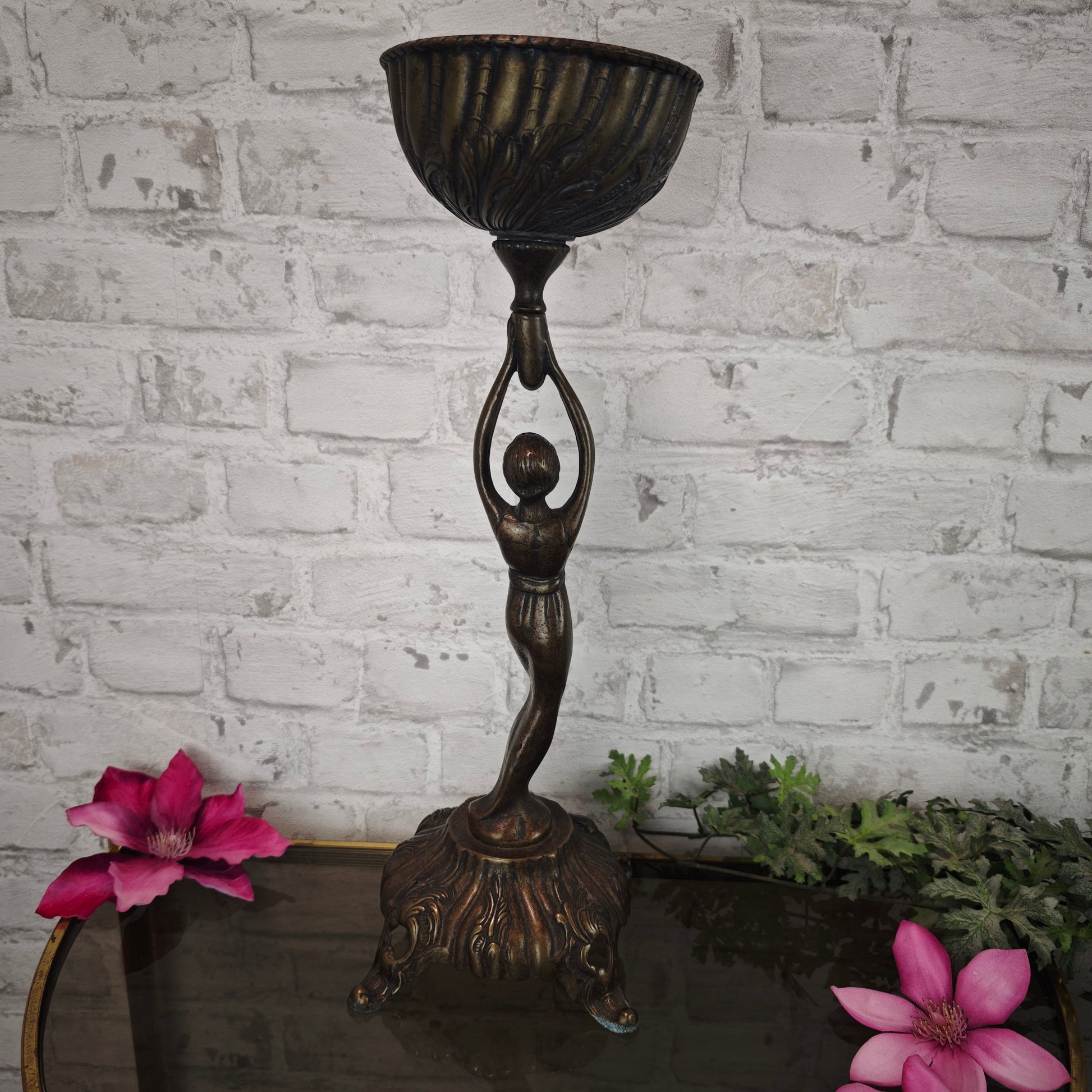 Petroleumlampe Bronze Figur Jugendstil Frau trägt Fackel Schale Royal Zanzara B.V.