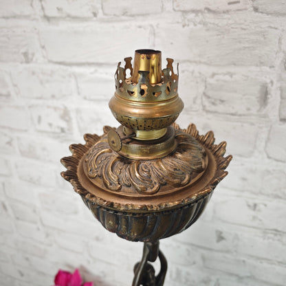 Petroleumlampe Bronze Figur Jugendstil Frau trägt Fackel Schale Royal Zanzara B.V.