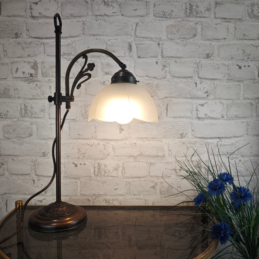 Jugendstil Tischlampe Casablanca West Germany Messing bronze höhenverstellbar mit mattem Glasschirm Blütenform ca 56 cm Vintage Lampe