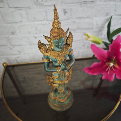 Thai Thepphanom Figur Bronze Patina 38 cm Messingguss stehende Deva Anjali Mudra Tempelwächter Statue Meditationsraum Yoga Deko