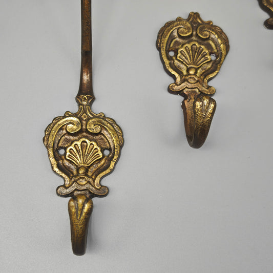 3 Messing Wandhaken im Barockstil mit Muschelmotiv Garderobenhaken Rokoko Wanddeko Hollywood Regency