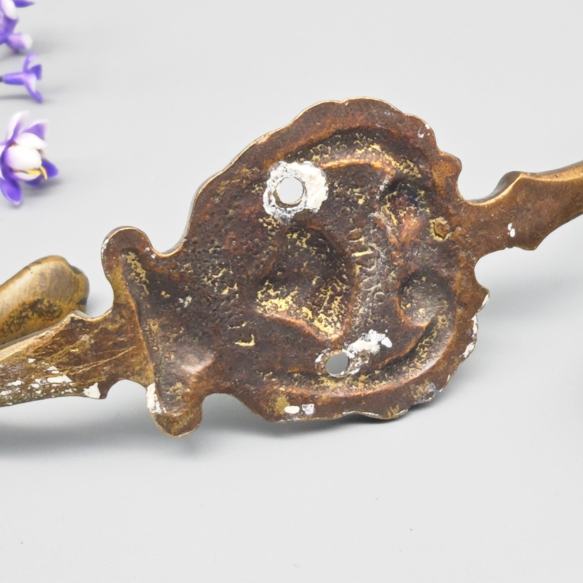 3 Messing Wandhaken im Barockstil mit Muschelmotiv Garderobenhaken Rokoko Wanddeko Hollywood Regency