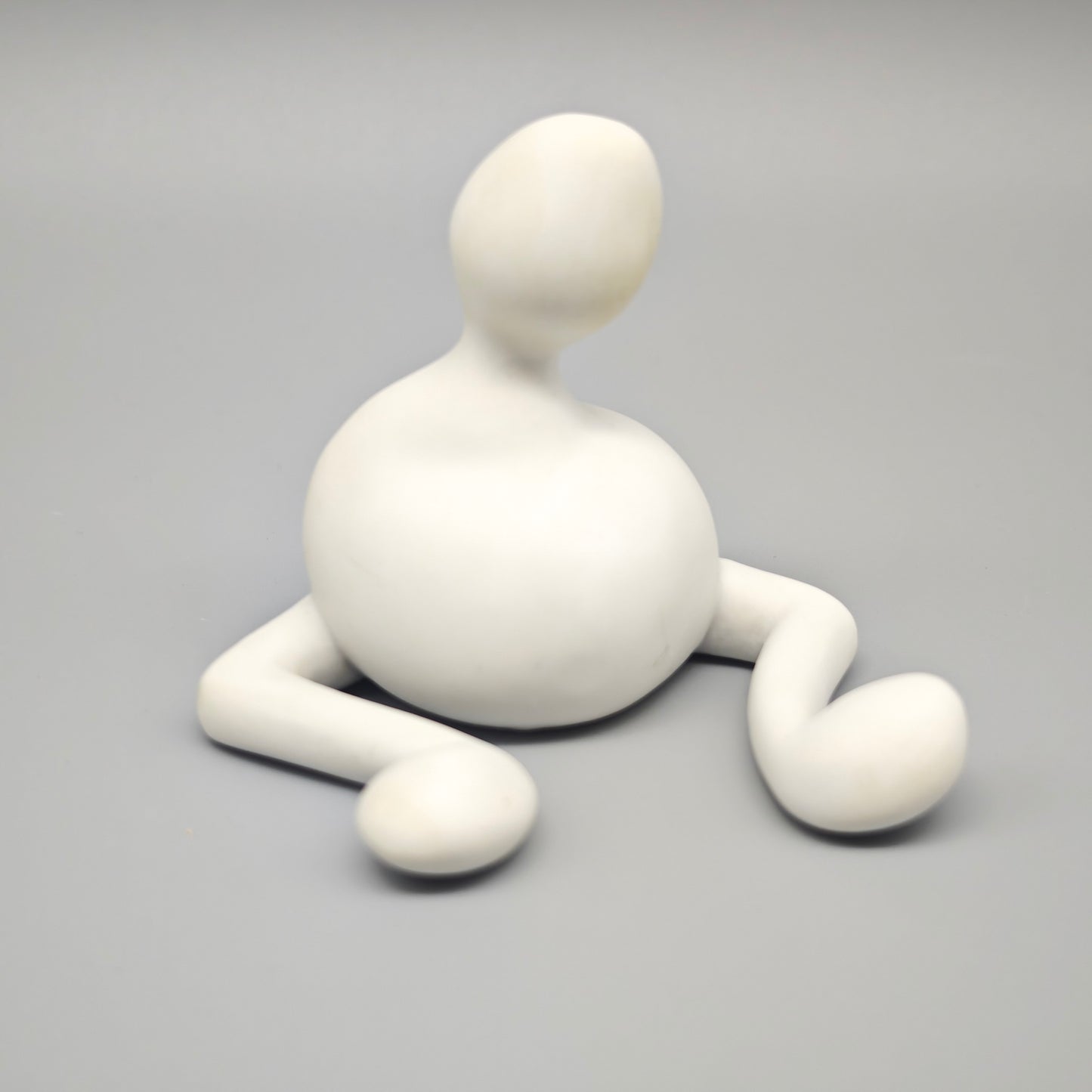 Royal Copenhagen Musica Sofa Note Figur weiß Biscuit Porzellan Monica Ritterband moderne Skulptur Dänemark Design