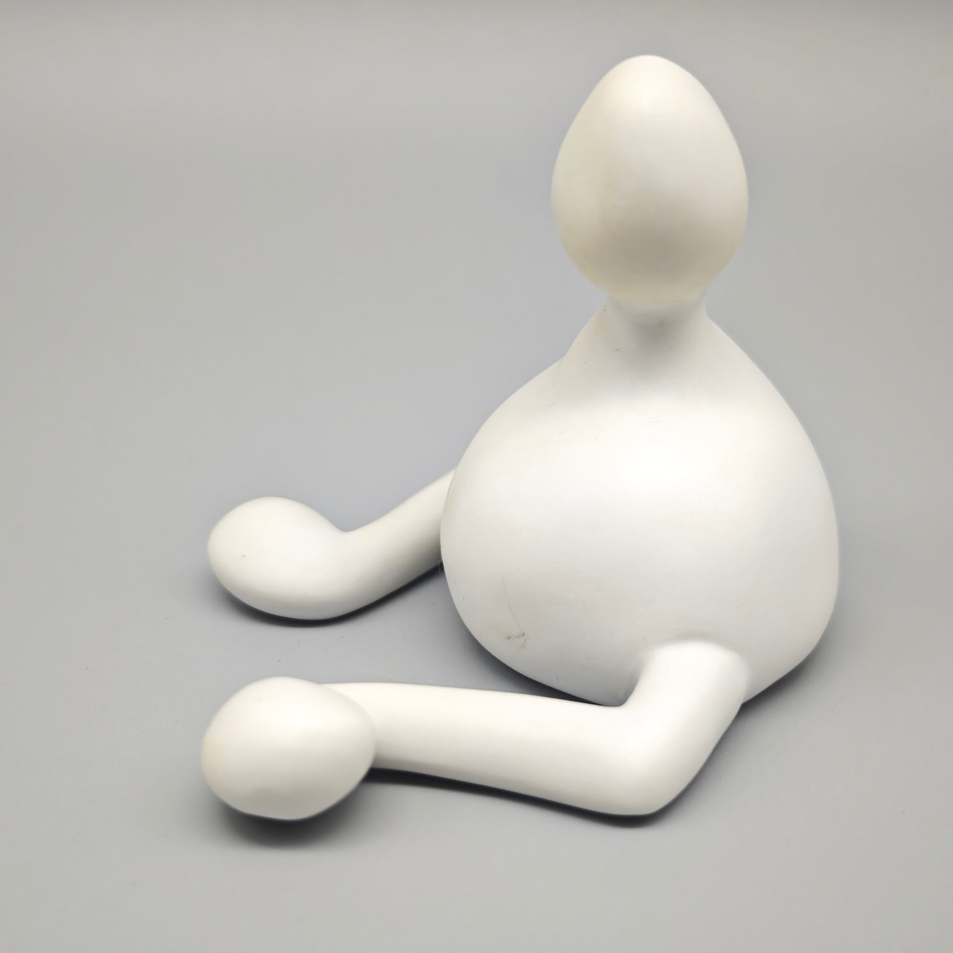 Royal Copenhagen Musica Sofa Note Figur weiß Biscuit Porzellan Monica Ritterband moderne Skulptur Dänemark Design