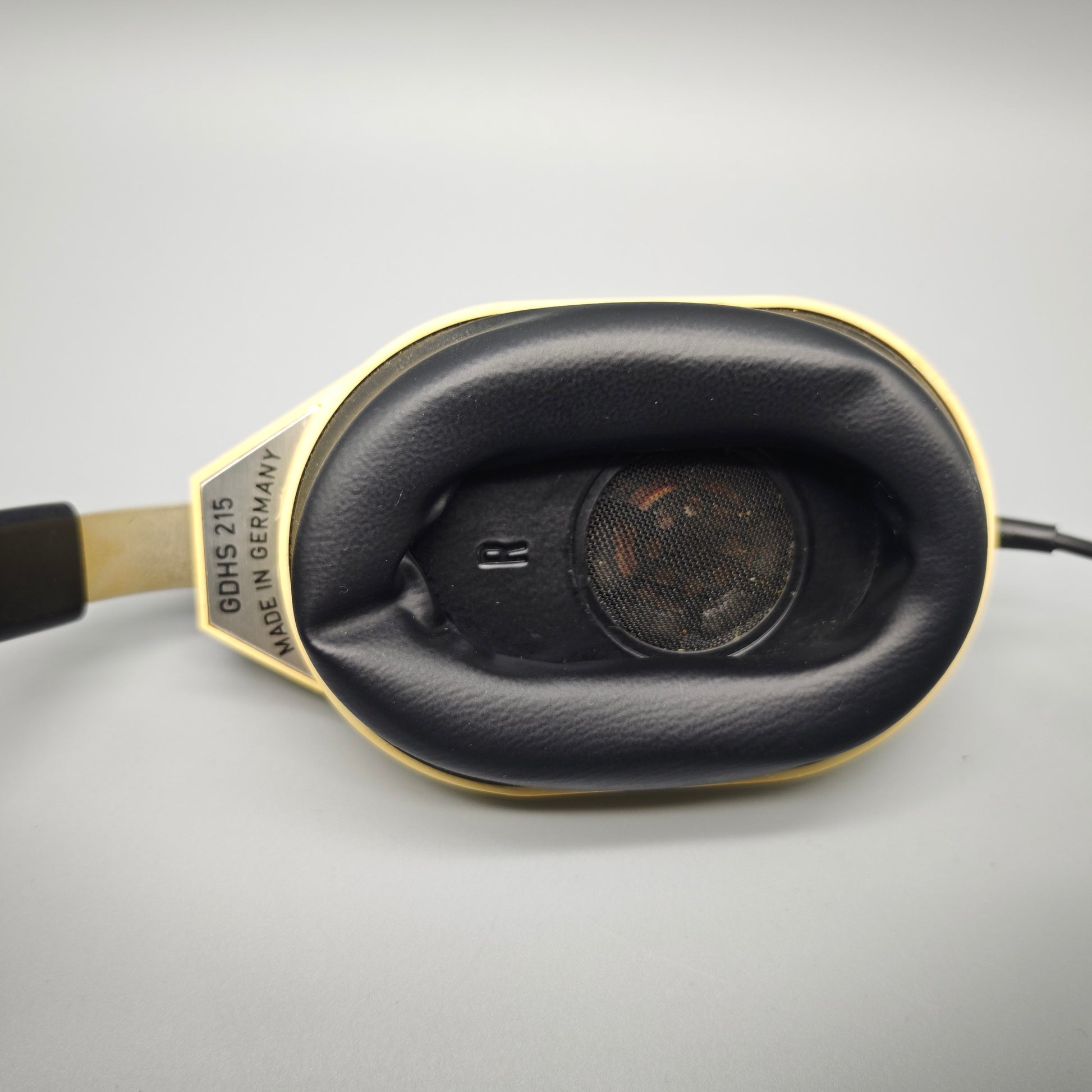 Grundig GDHS 215 Kopfhörer Over Ear 1970er Kunststoff beige schwarz vintage Audio