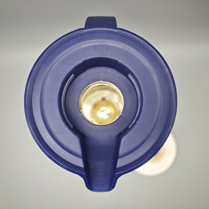 Tupperware Thermowächter 1L Kaffeekanne blau weiß Isolierkanne mit Druckverschluss Kunststoff Vintage Küchenaccessoire