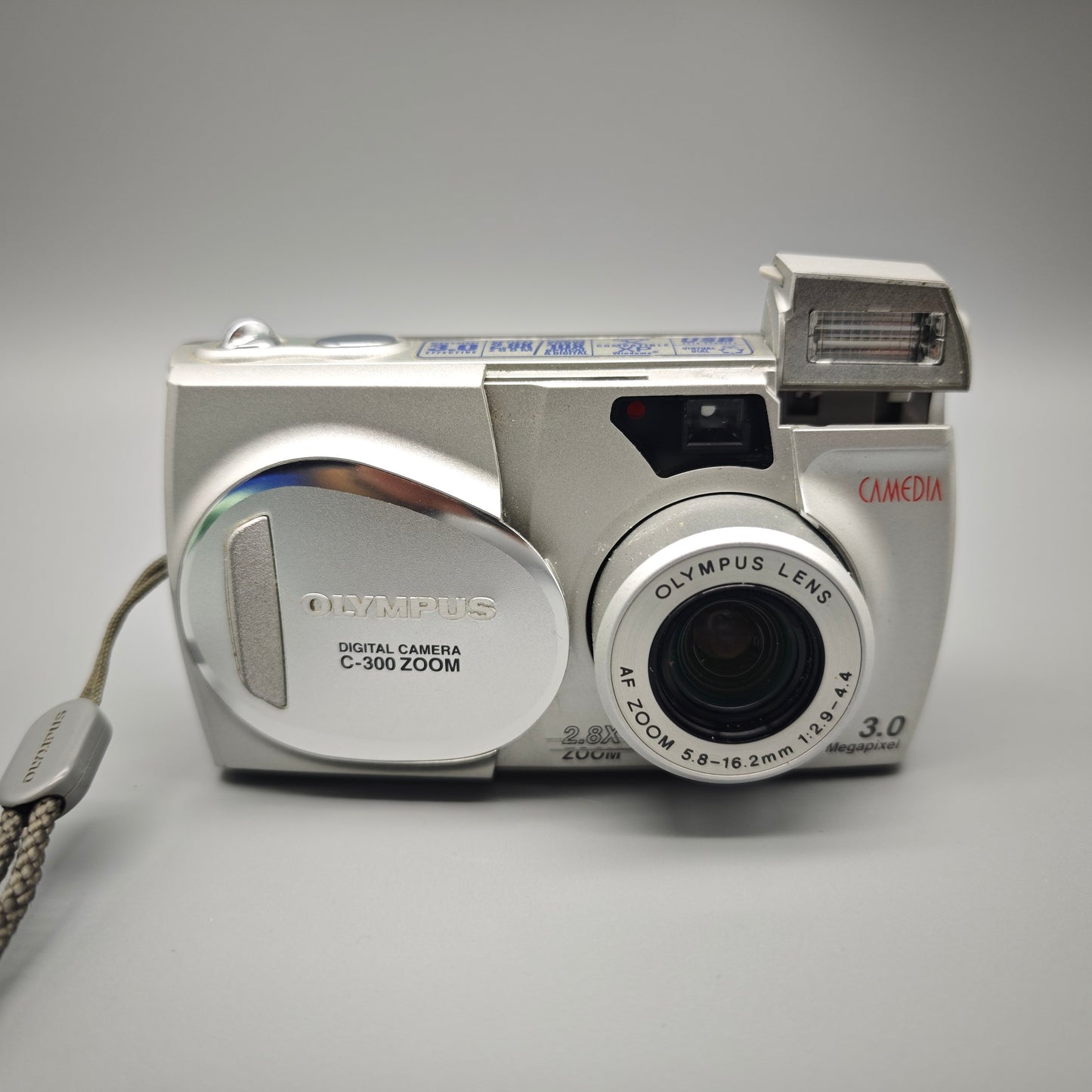 Olympus C 300 Zoom Digital Kamera Silber 3 MP Vintage Digicam mit Tasche und SmartMedia Karten