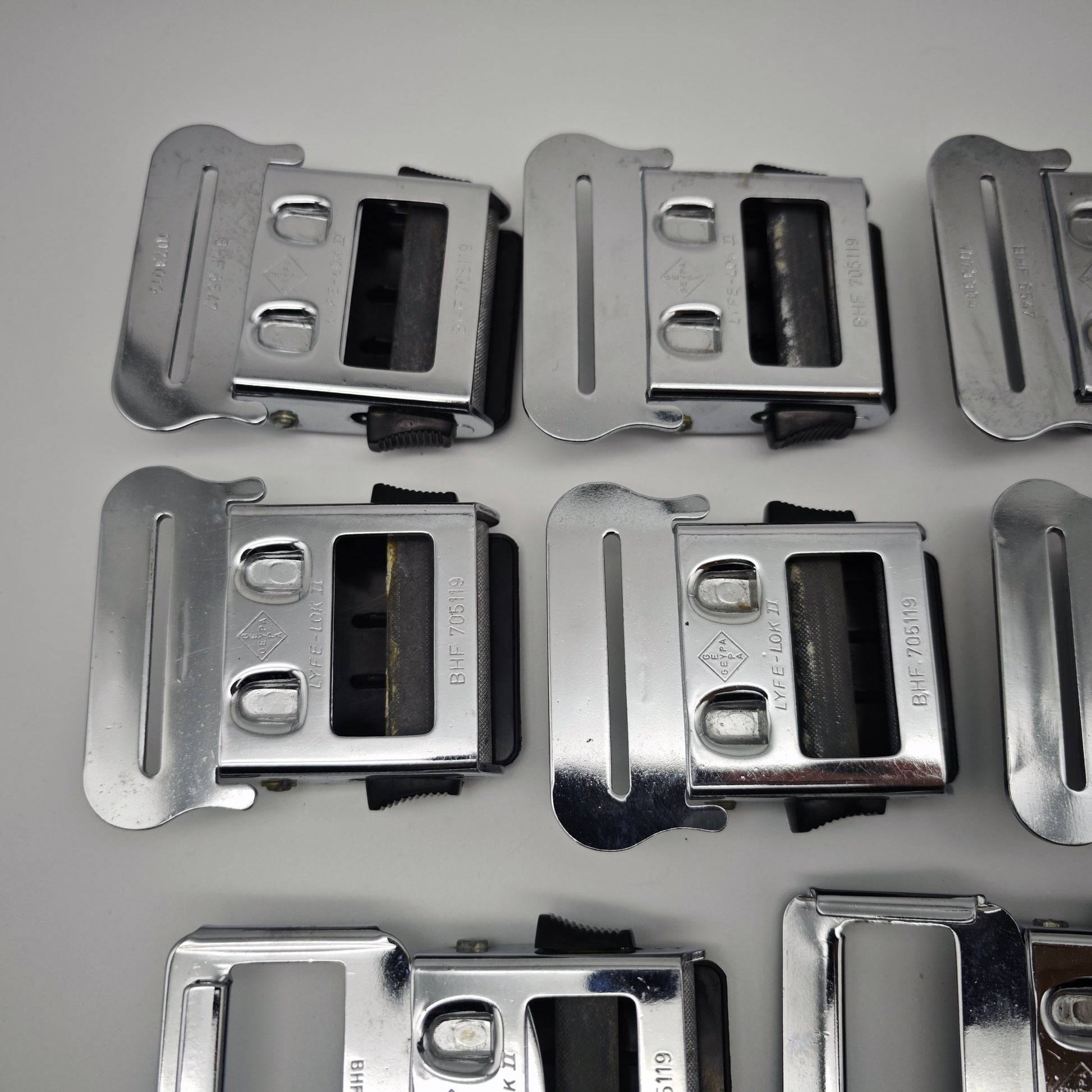10x Geypa Lyfe Lok II Sicherheitsgurt Verschluss 1960er 1970er Metall Schwarz Oldtimer BHF 705119 Konvolut