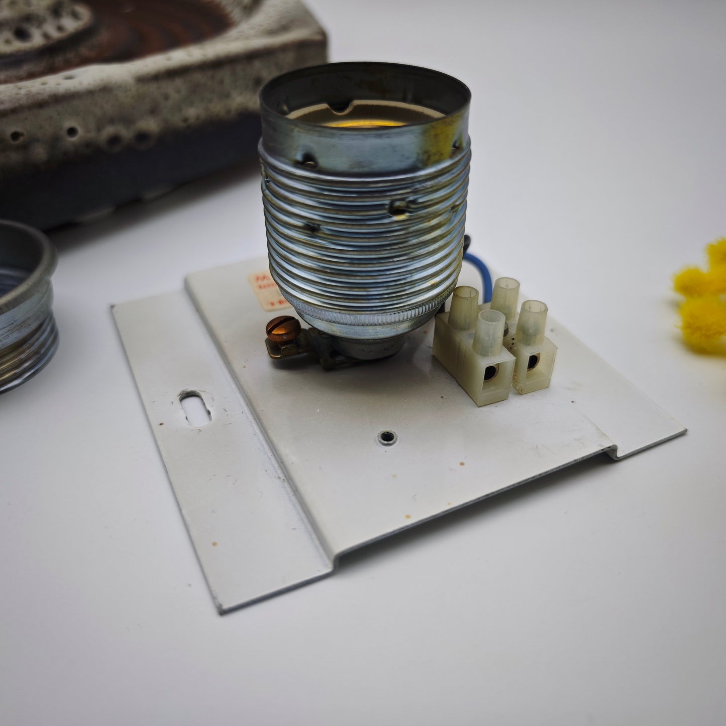 Fat Lava Wand oder Deckenleuchte von Hustadt Leuchten Modell V3171/01 aus Keramik mit Schneeglasur 1960er Jahre