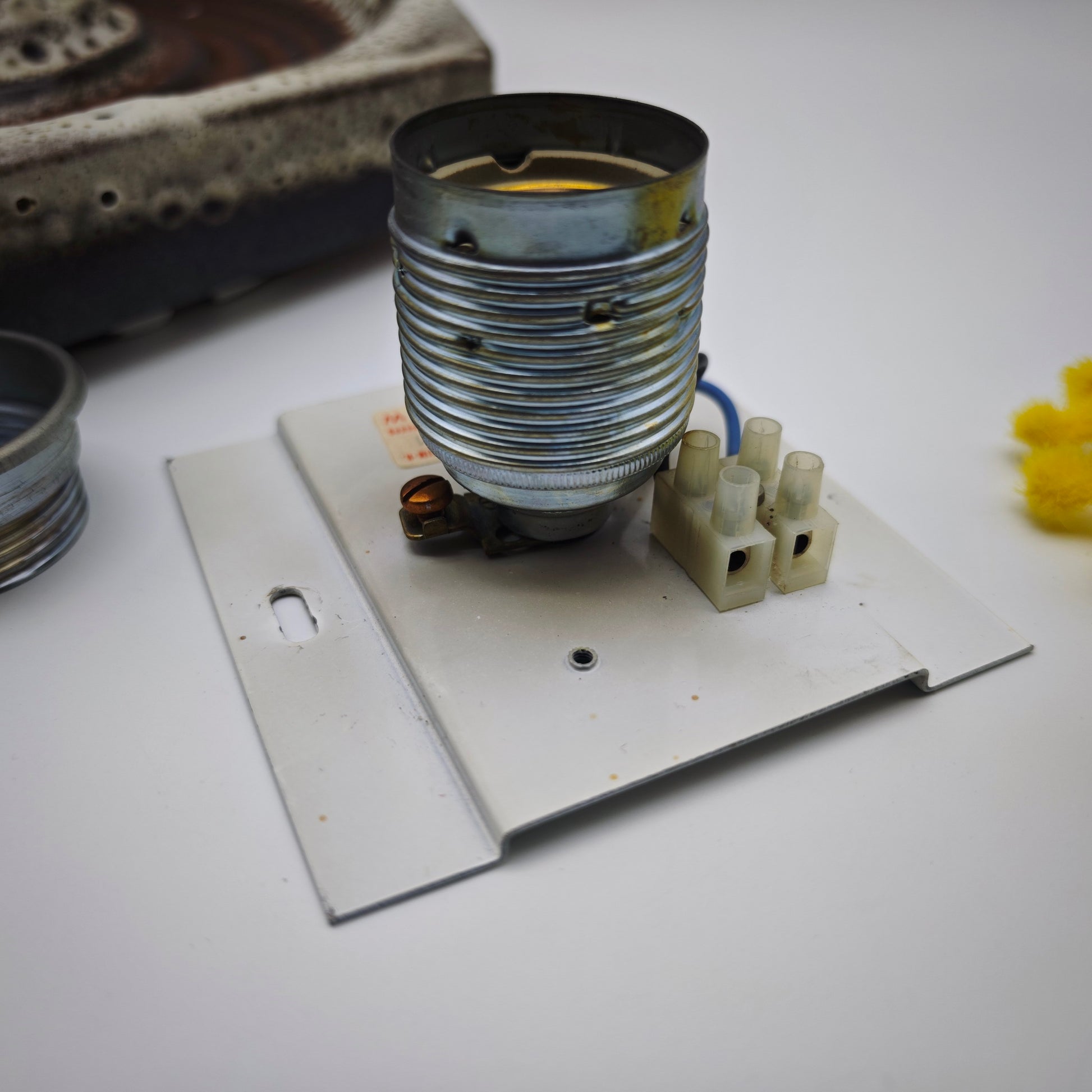 Fat Lava Wand oder Deckenleuchte von Hustadt Leuchten Modell V3171/01 aus Keramik mit Schneeglasur 1960er Jahre