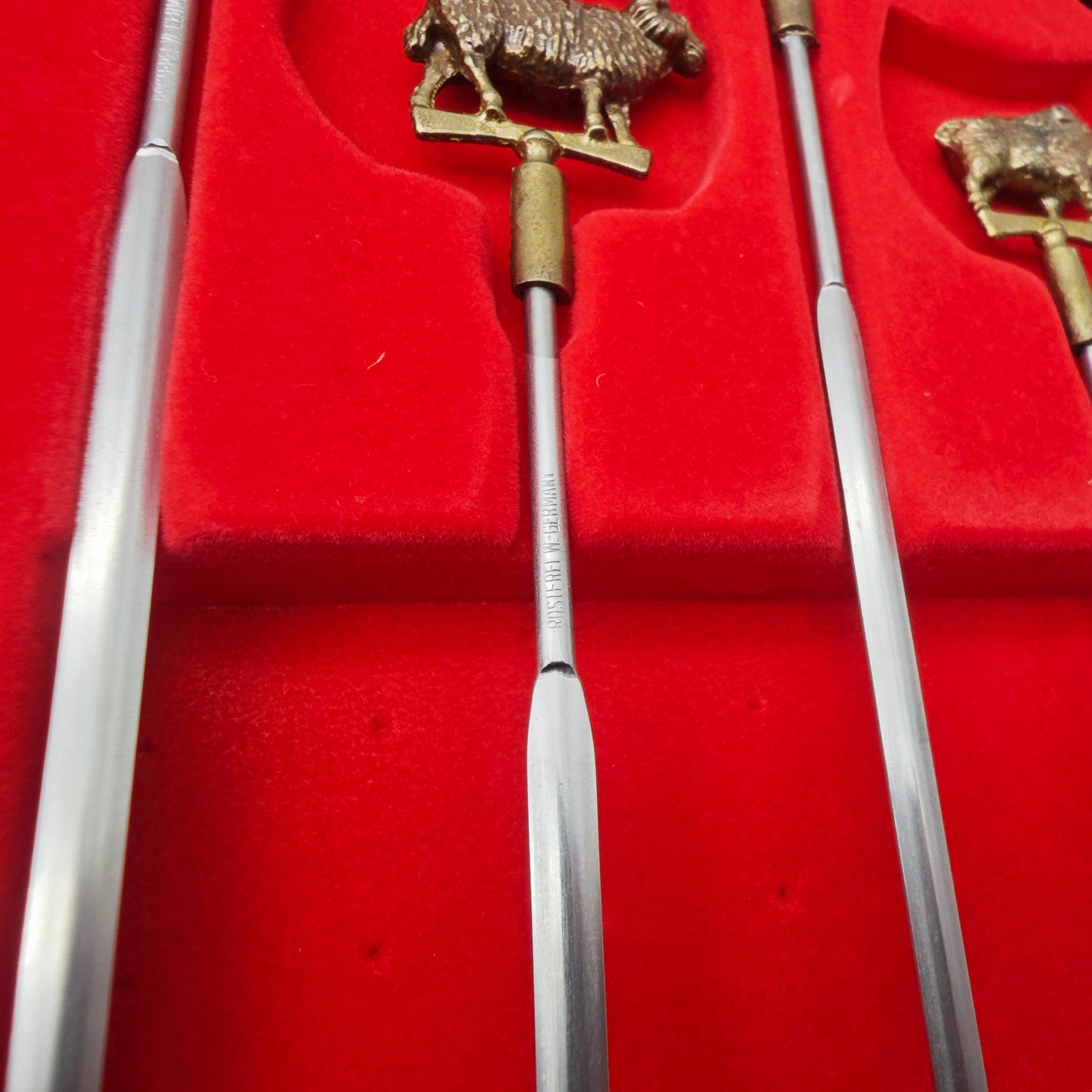 6x Schaschlik-Spieße Grillspieße Metall mit Tierfigur Kuh Schaf Hahn Wildschwein Rebhuhn Fisch Bowle Fondue
