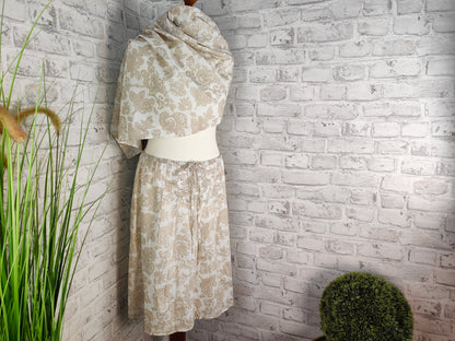 2-teiliges Outfit Set Sommerrock gemustert Baumwolle weiß beige & passendes Tuch Urlaubsgarderobe Blumenmuster leichtes Tuch Rock Blumen Sommer Style Bundle Kleidung Kombination