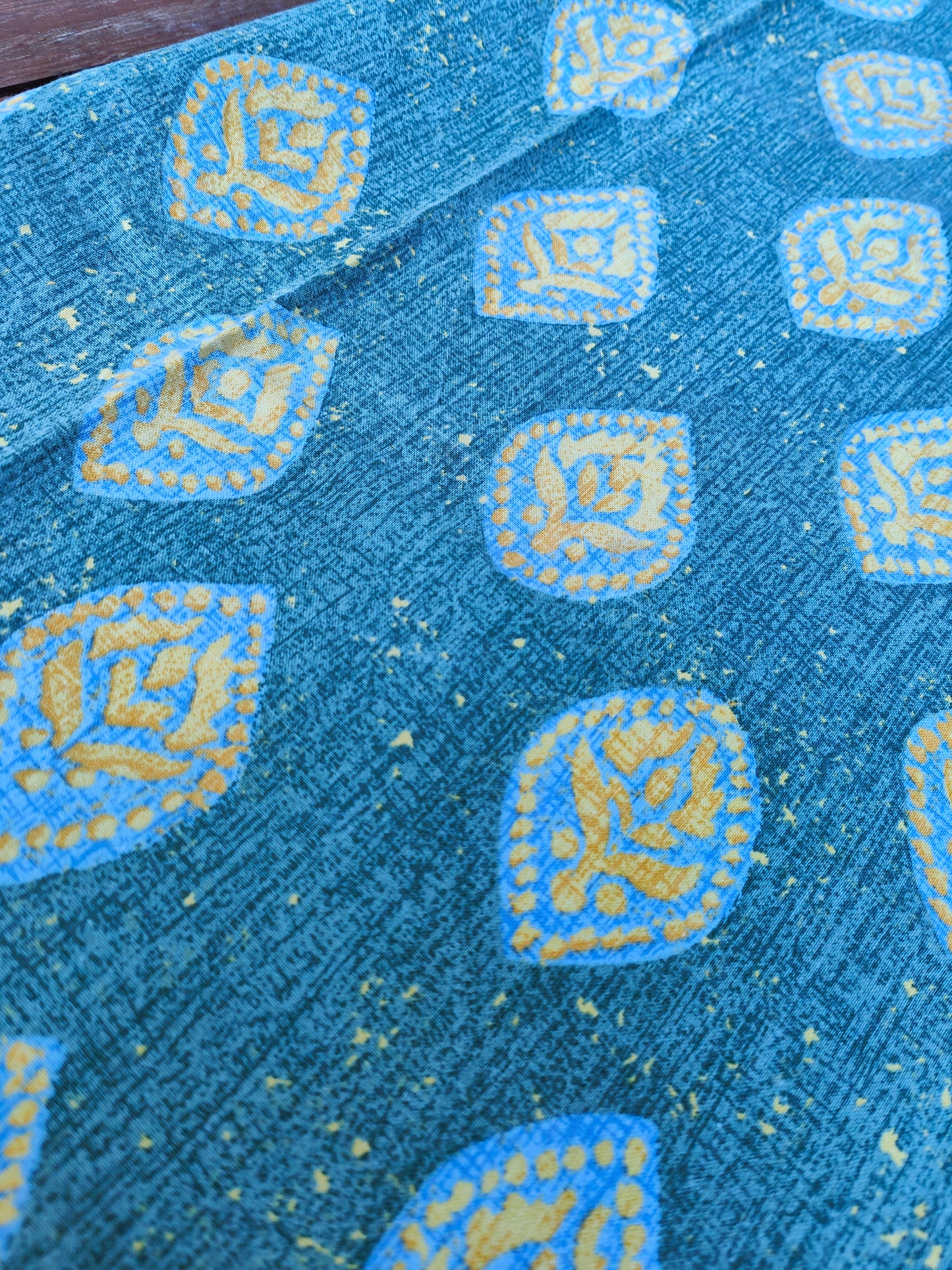 Tablecloth leaf pattern square blue yellow table runner vintage cotton paisley ornaments outside summer India France Orient Boho
