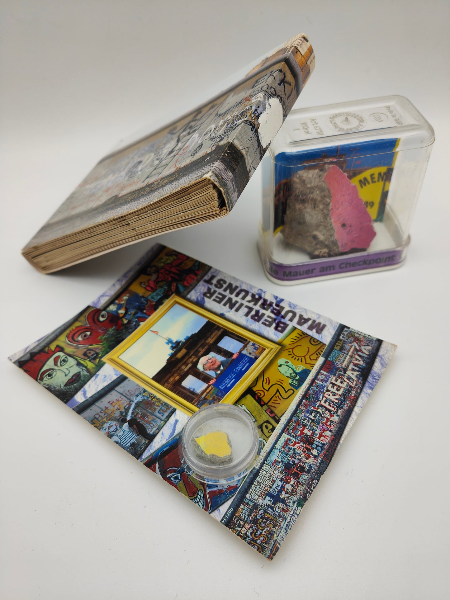 Set Berlin Wall pieces postcards GDR Checkpoint Charlie Ostalgie wall art East Berlin GDR reunification German history fall of the wall Germany souvenir postcards