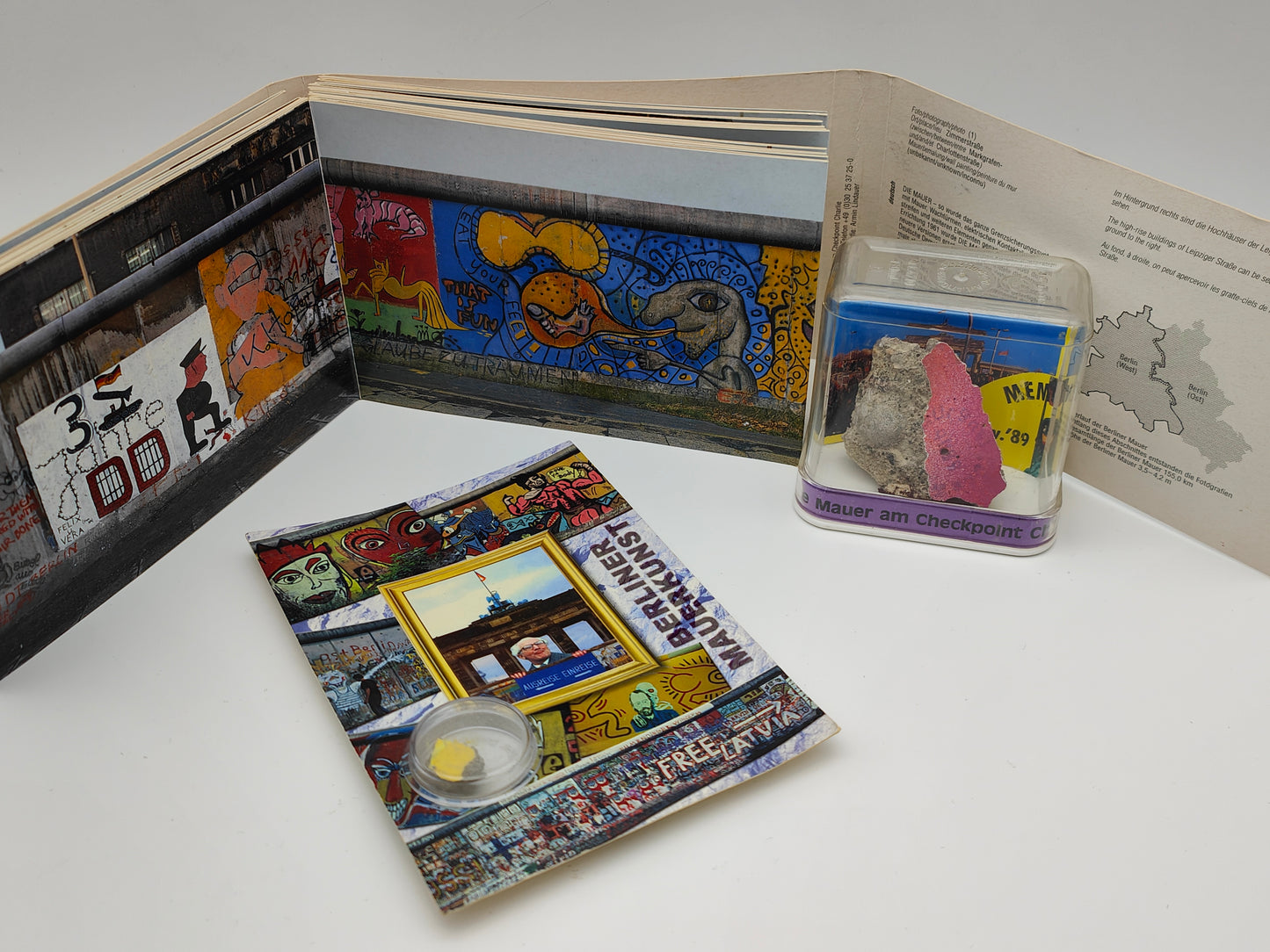 Set Berlin Wall pieces postcards GDR Checkpoint Charlie Ostalgie wall art East Berlin GDR reunification German history fall of the wall Germany souvenir postcards