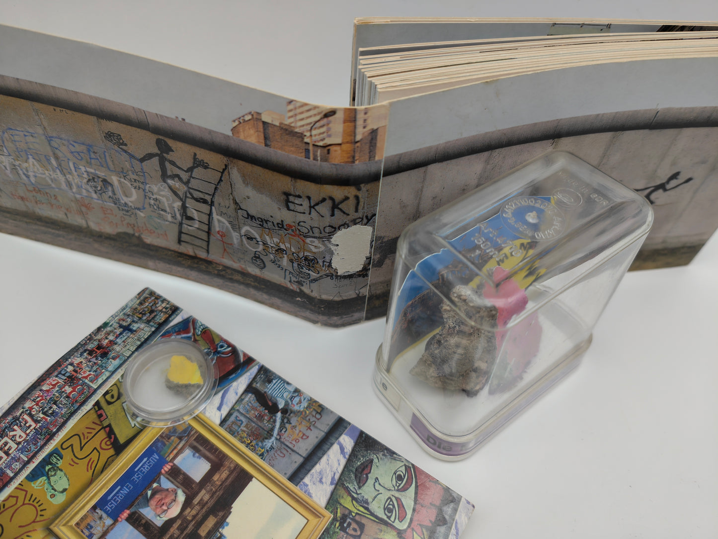 Set Berlin Wall pieces postcards GDR Checkpoint Charlie Ostalgie wall art East Berlin GDR reunification German history fall of the wall Germany souvenir postcards