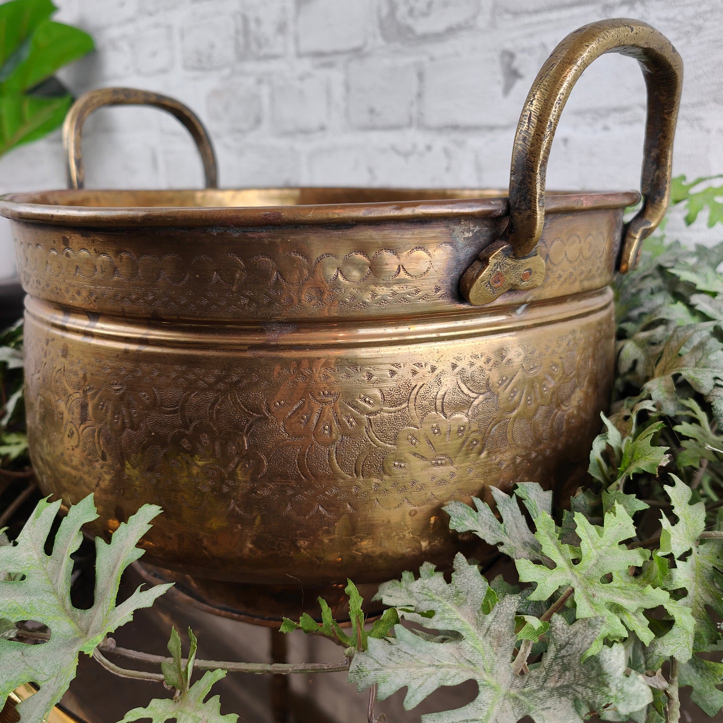 Jardiniere brass planter handles round flower pattern ornaments antique French planter golden yellow flowerpot garden vintage planter