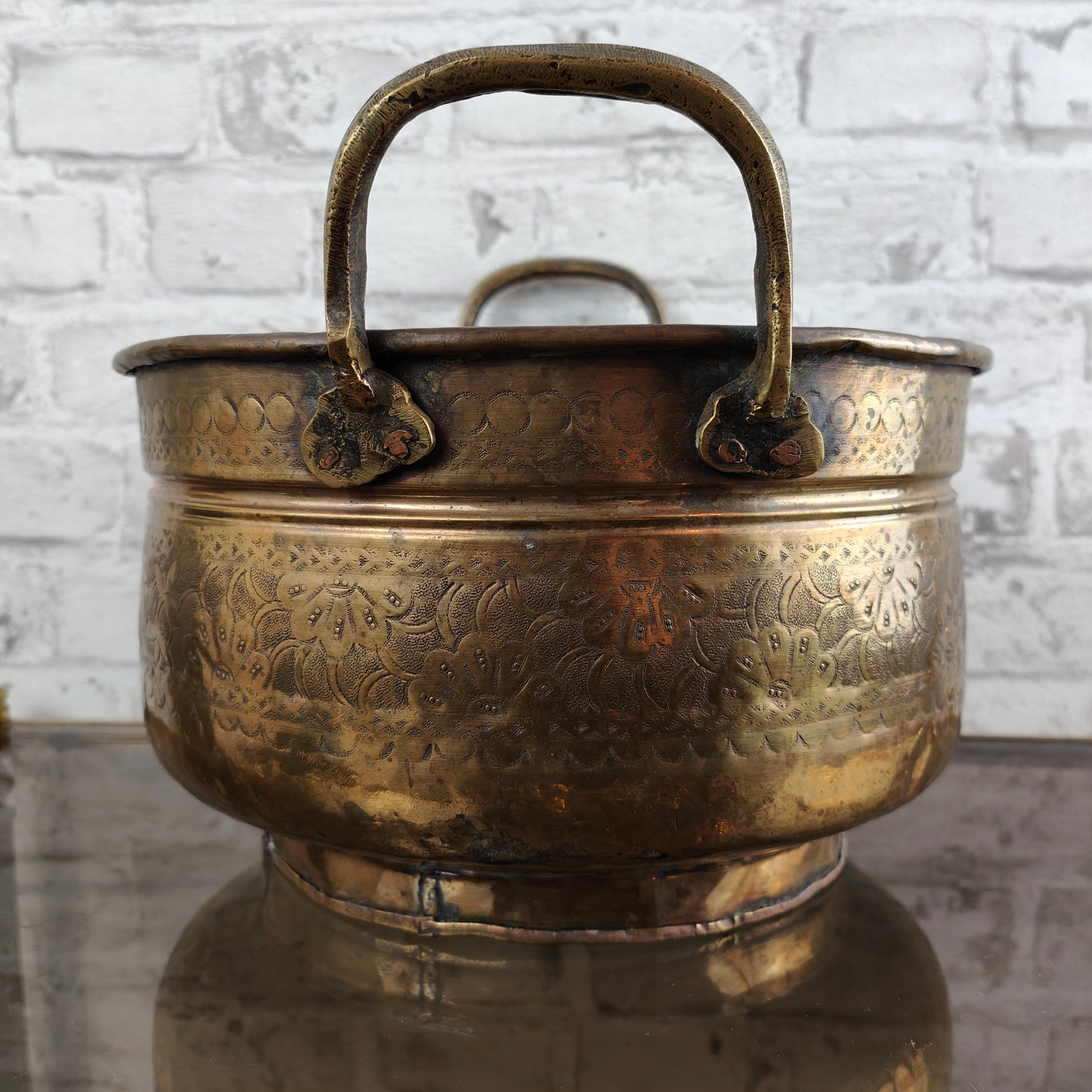 Jardiniere brass planter handles round flower pattern ornaments antique French planter golden yellow flowerpot garden vintage planter