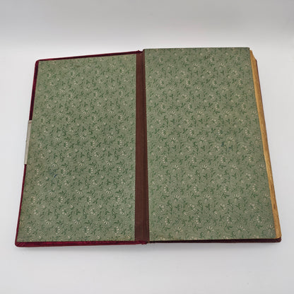 Cabinet photo album Art Nouveau application copper velvet red photos 1900 soldiers wedding civil imperial era gold edge gold edge antique nostalgia