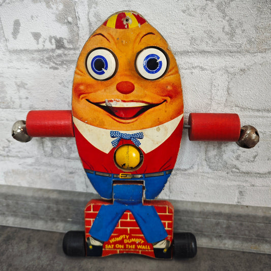 Humpty Dumpty Fisher Price 757 pull toy bells vintage toy 60s 70s children's toy retro wooden antique toy nostalgia