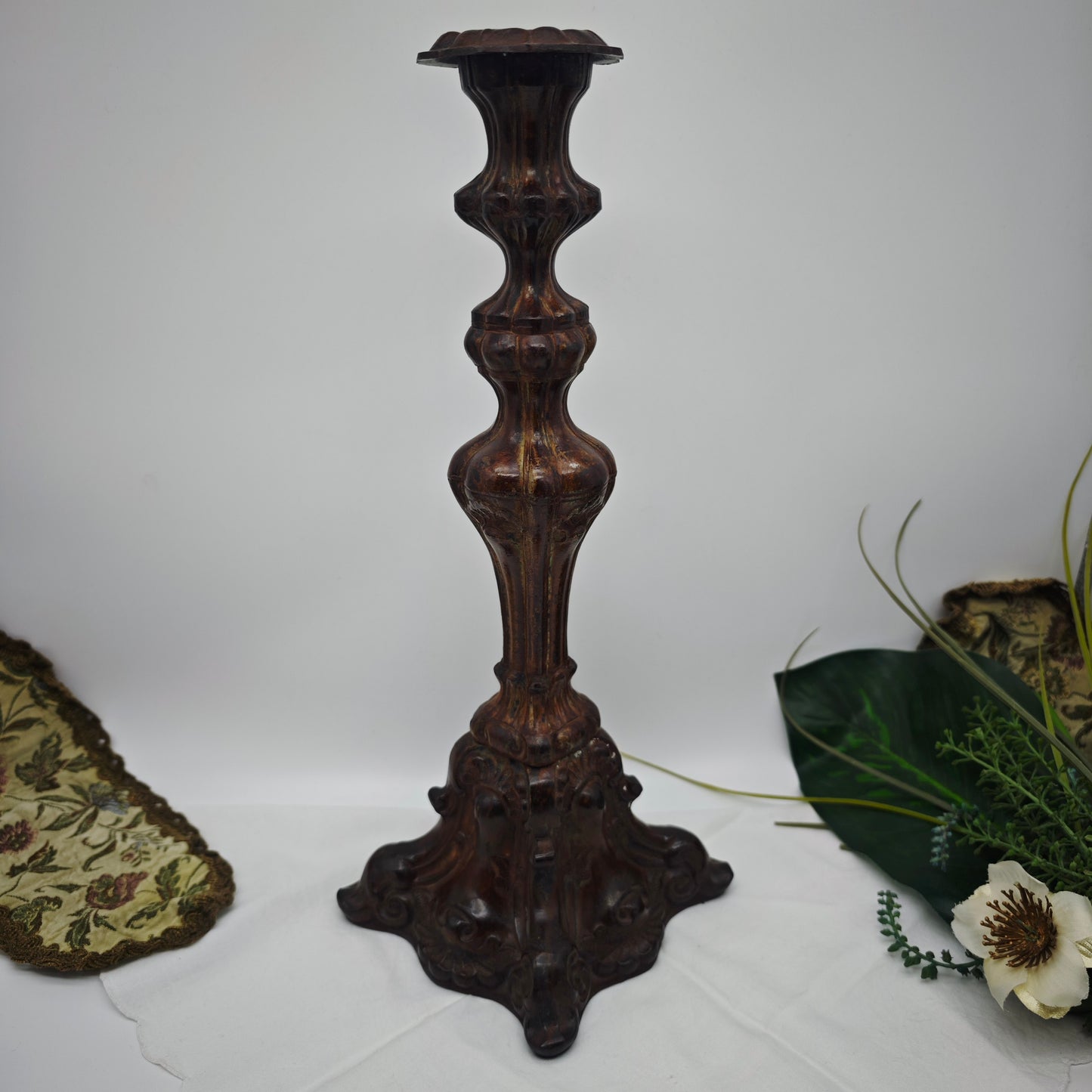 Chandelier baroque bougeoir bronze brun rougeâtre chandelier ornements antiques solide lourd chandelier sacré chandelier d'autel métal