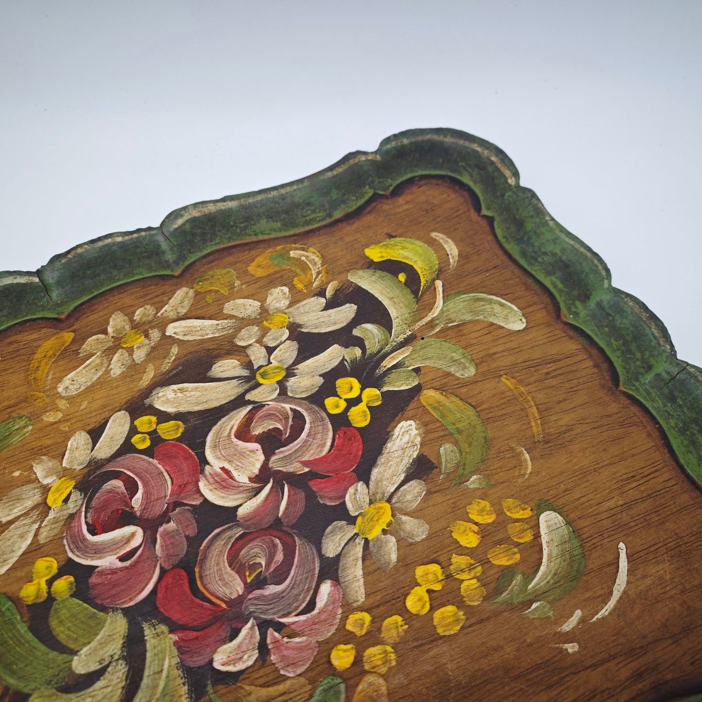 Wooden tray with peasant painting flowers roses midcentury country house hand-painted vintage folk art Bavarian entrance handcrafted Alpine vintage