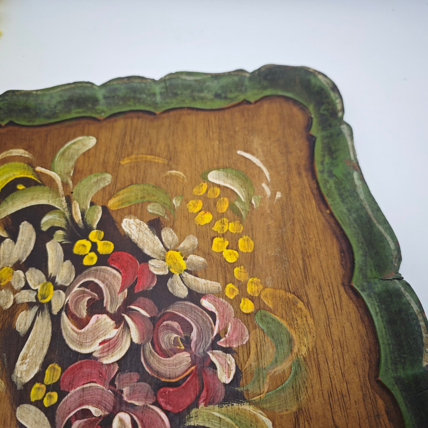 Wooden tray with peasant painting flowers roses midcentury country house hand-painted vintage folk art Bavarian entrance handcrafted Alpine vintage