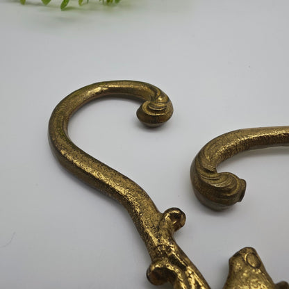 3x Kleiderbügel Hollywood Regency Garderobenbügel goldfarben Barock Messing französisch Midcentury Hochzeit edel Garderobe vintage Metall