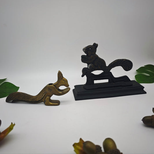 Nutcracker squirrel cast iron on wooden base or brass gold-colored selection metal