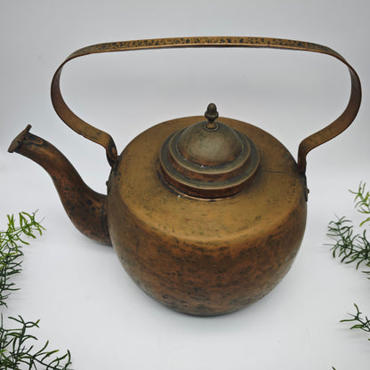 Bouilloire à thé en cuivre antique théière XXL pot en cuivre pot en cuivre vintage cottagecore grannycore academia potion sorcière jardinière décoration ancienne