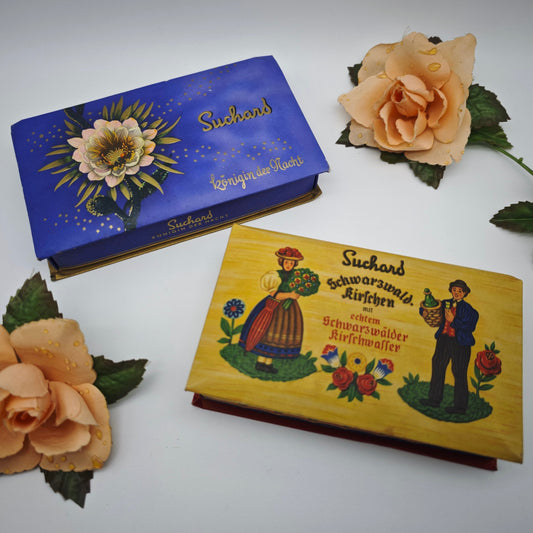 2x Schachteln Suchard Pralinen Karton Königin der Nacht Schwarzwald Kirschen Lörrach Schokolade Pralinenschachteln Konfektbox vintage Verpackung