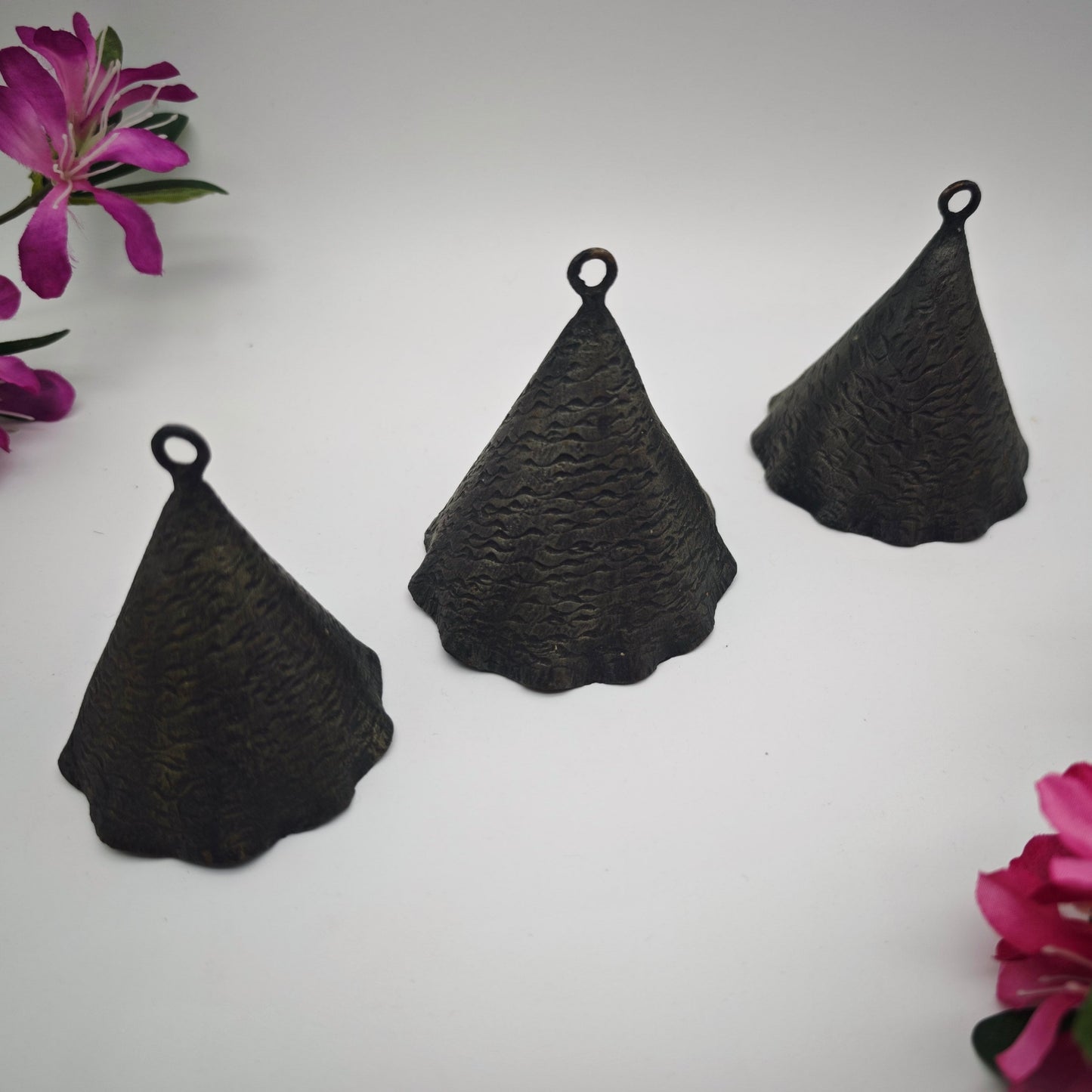 3x metal bells in cone shape wavy set decoration rituals meditation clearing gift vintage wrought iron healing frequency sound healing