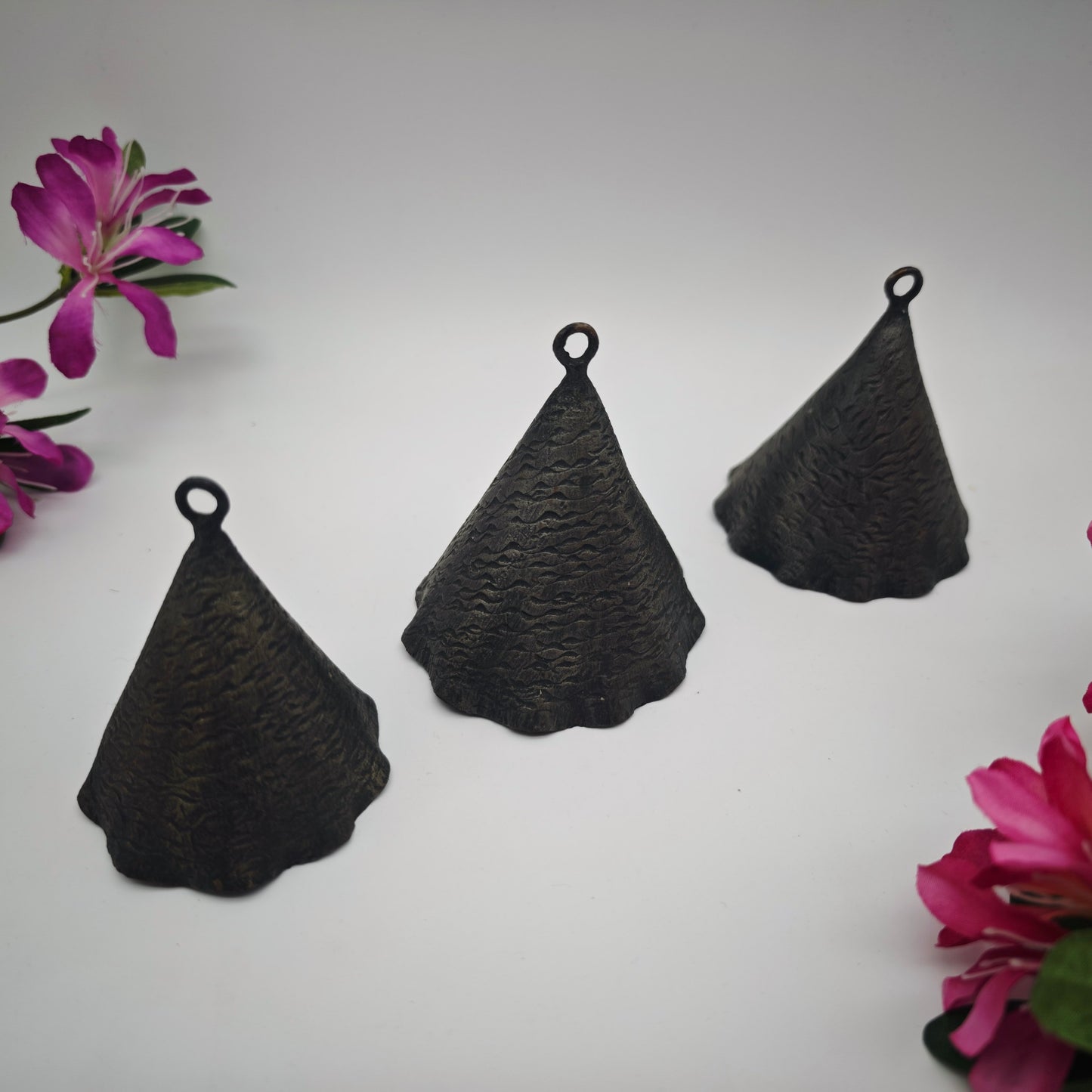 3x metal bells in cone shape wavy set decoration rituals meditation clearing gift vintage wrought iron healing frequency sound healing